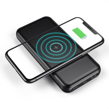 Choetech 6971824977080 B650-CC Power Bank 10000mAh with Wireles Power Bank (Black) - Image 1
