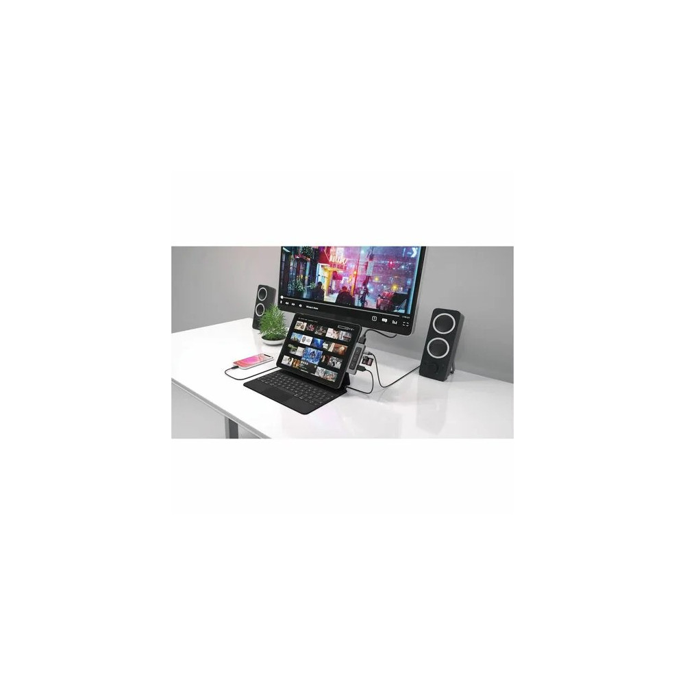 Targus HD449 HyperDrive 6 Port(s) USB Type C Docking Station for iPad, Monitor, Headphone - Memory Card Reader - SD - 60 W Power Supply - Silver - 4K @ 60Hz - 3840 x 2160 - 2 x USB Ports - 1 x USB Type-A Ports - USB Type-A - 1 x USB Type-C Ports - Image 6