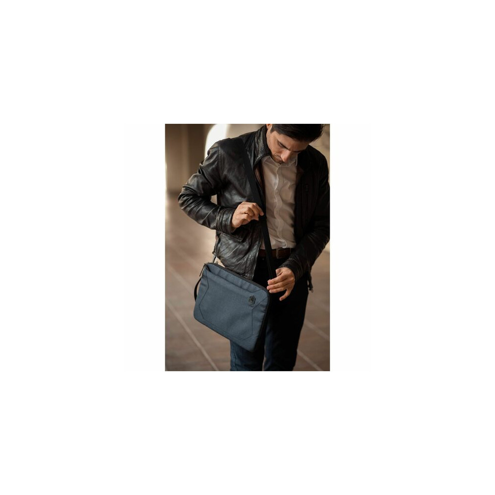 STM STM-114-430P-02 (MYTH) LAPTOP SLEEVE, FITS UP TO 16'', MIDNIGHT BLUE , 3YR WTY