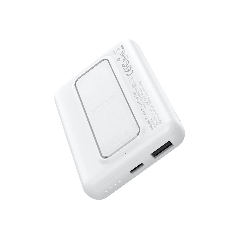 Choetech 6932112105196 B662-WT USB-A + USB-C + Wireless Magnetic Power bank 5000mAh (White ) - Image 4